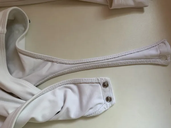 Aritzia Long Sleeve Bodysuit Babaton Square Neck - Image 5