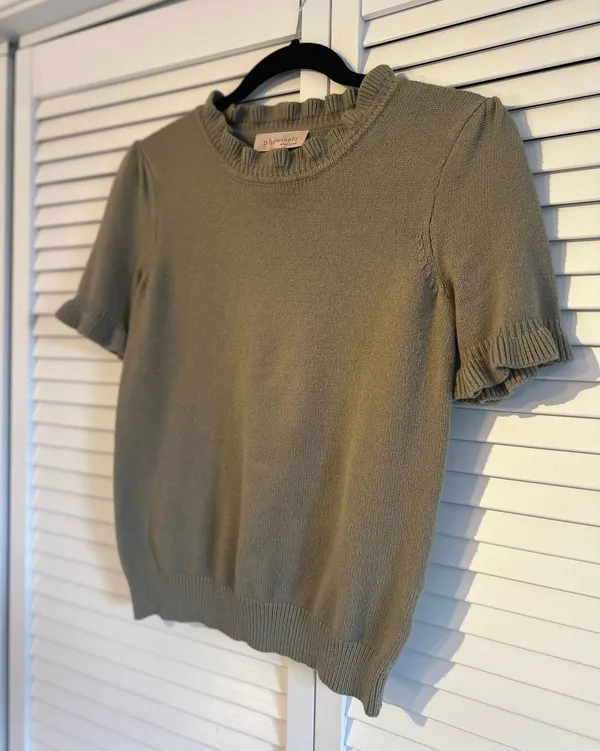Philosophy Olive Green Short Sleeve Sweater - Image 3