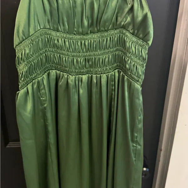 Abercrombie Medium Green Smocked Satin Slit Maxi Dress Wedding Guest Elegant - Image 5