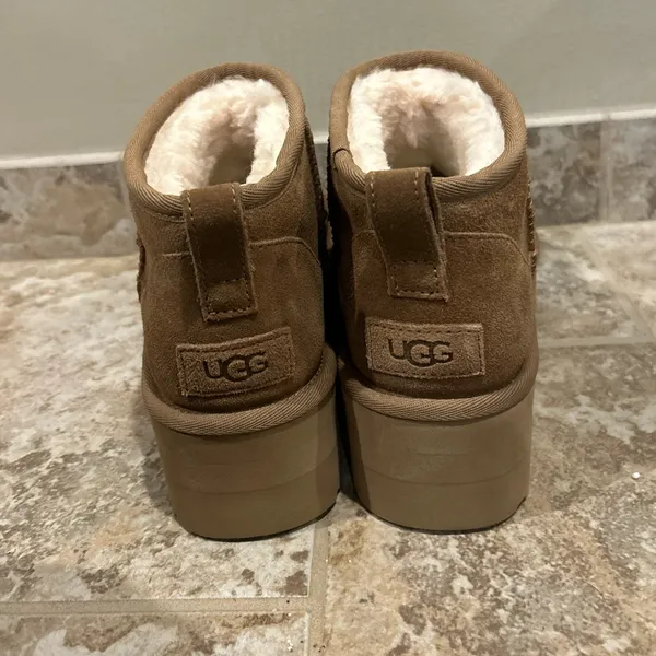 UGG Ultra Mini Platform Chestnut Women's Size 8 - Image 3