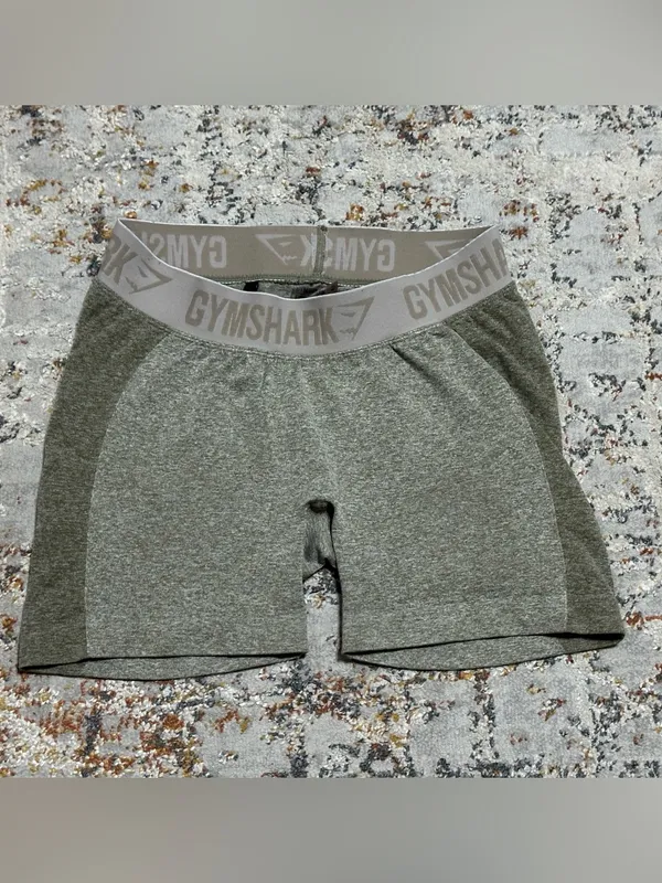 GYMSHARK flex shorts marsh green Medium - Image 8