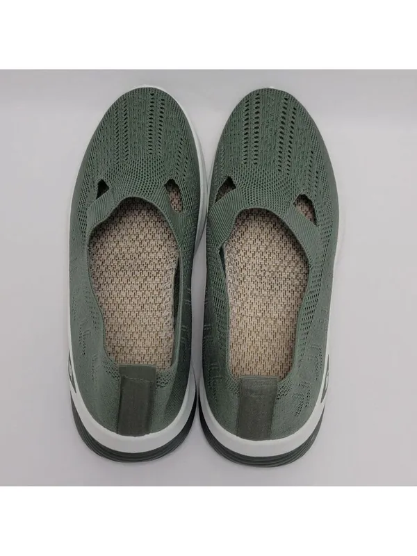 Women's Breathable Mesh Slip On Sneakers Comfortable Lightweight Walking Shoes - Image 4