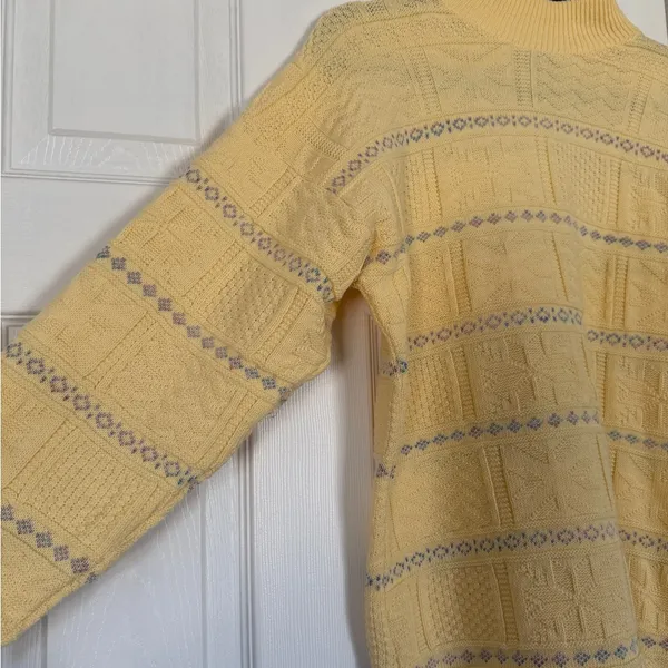 Basic Editions Yellow Turtleneck Mockneck Vintage Sweater Grandmacore - Image 5