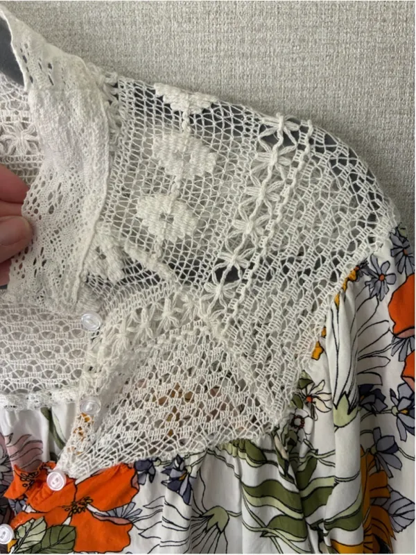 Jaase Floral Blouse Size Small with Lace Detail - Image 6