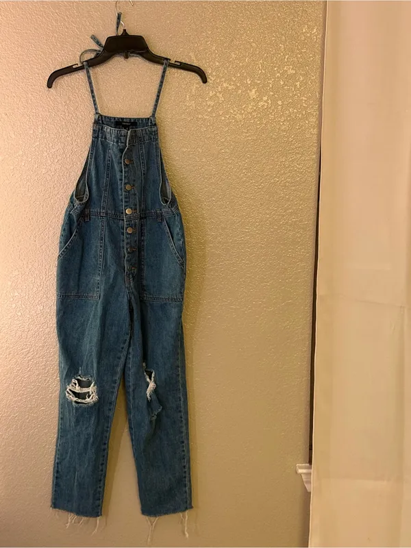 Forever 21 Denim Button Front Distressed Cropped Overalls Jumpsuit M - Image 4