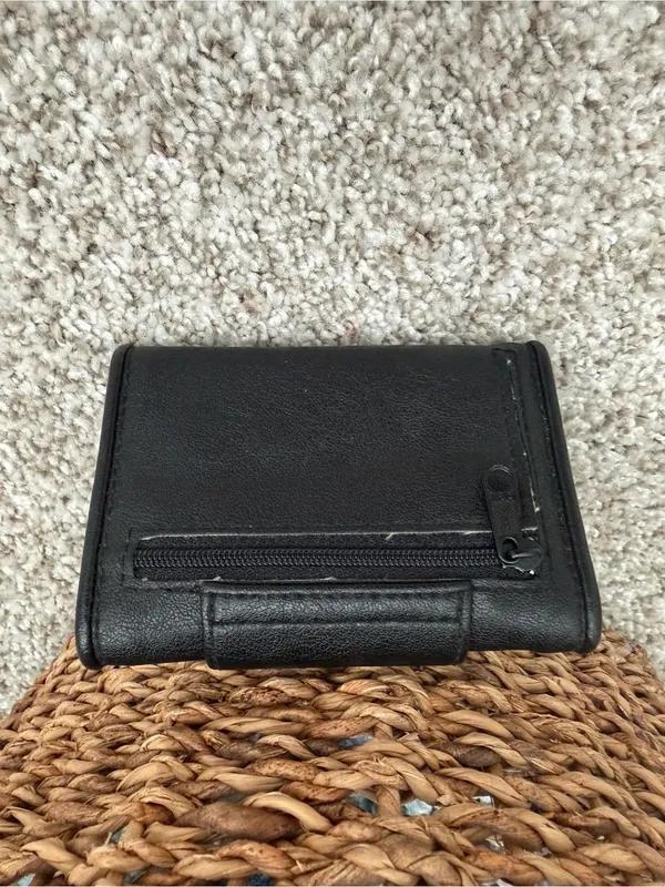 Vintage 1990’s L’egent black leather wallet - Image 3