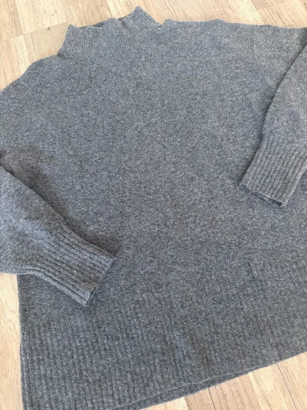 Everlane wool blend grey turtleneck sweater  - Image 2