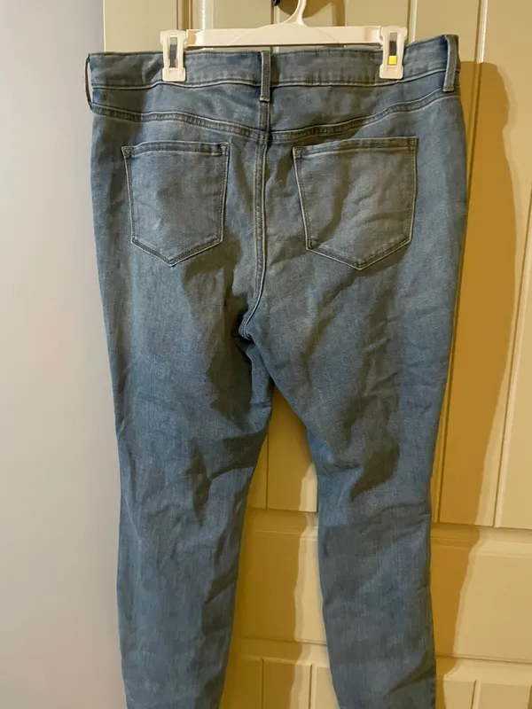 Old Navy Jeans - Image 2
