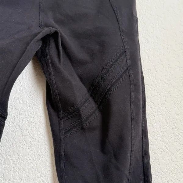ALO Yoga Black Cropped Leggings Size S - Image 5