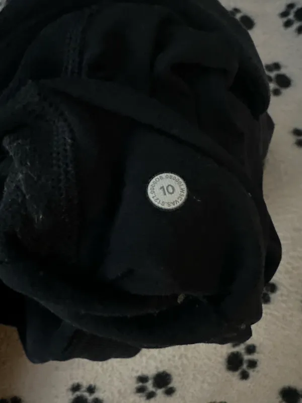 Lululemon Black Sweatpants Joggers 10  - Image 4