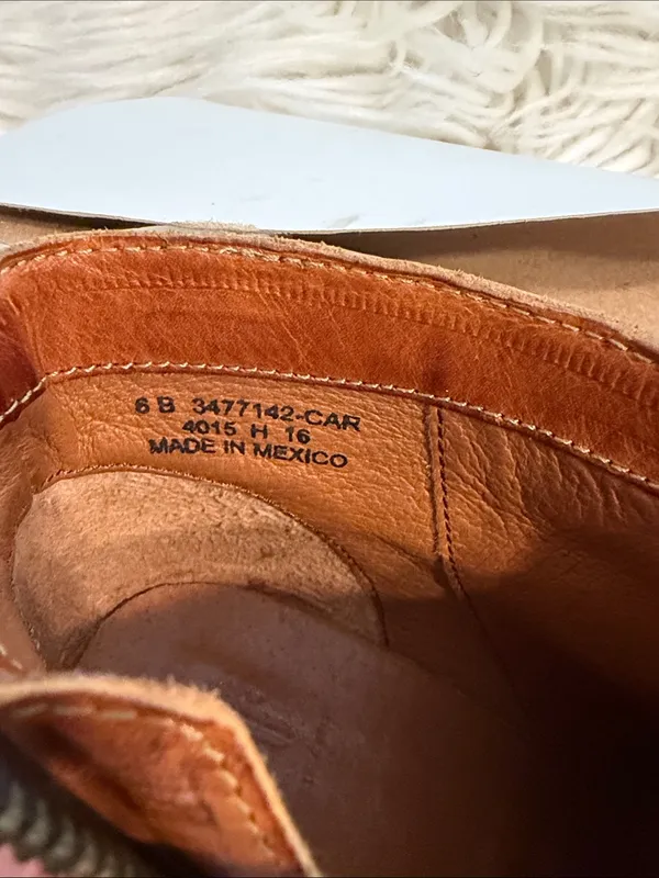 FRYE Distressed Women's brown Leather Ankle Booties with Side Zip size 6B - Image 10