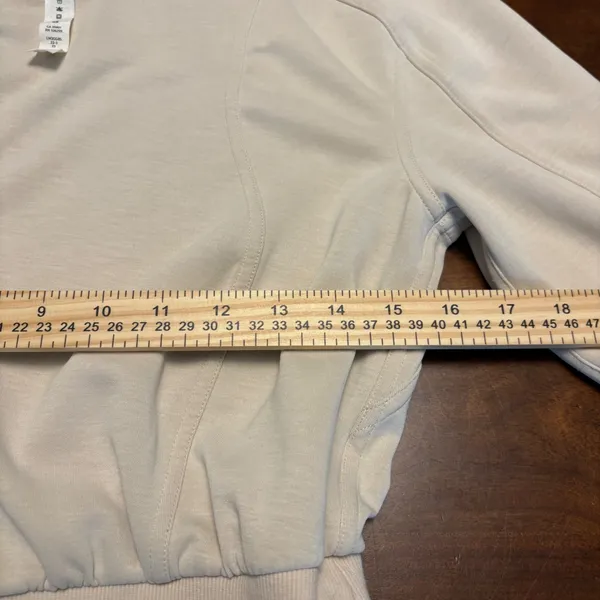 Lululemon Softstreme Gathered Waist Pullover Women 6 Peach Cream LW3GG8S - Image 6