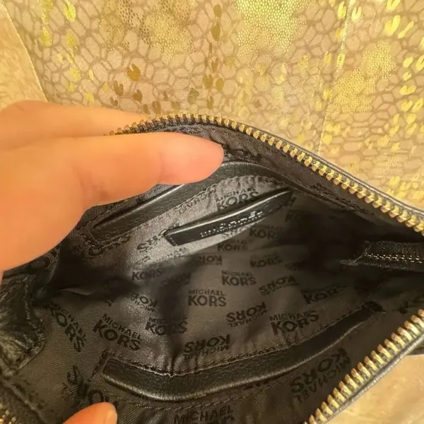 Michael Kors Black Gold Logo Pebble Leather Clutch Wristlet Zip Bag - Image 8