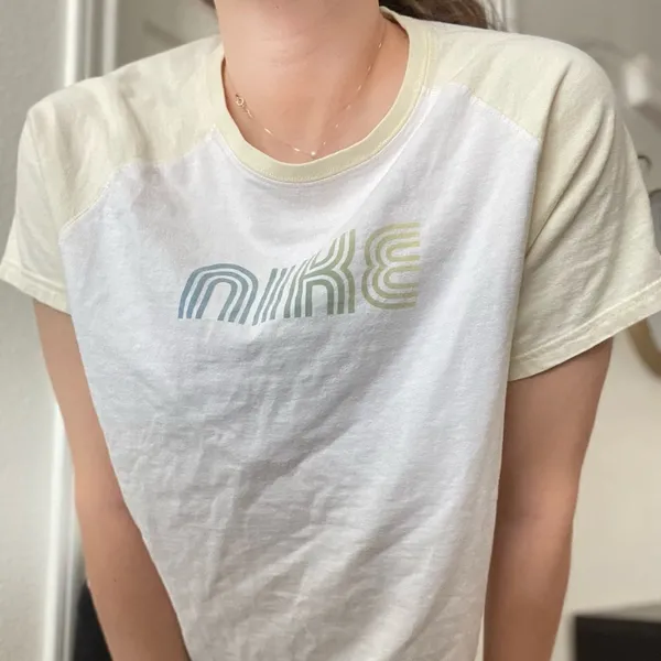 Vintage 90s Nike Retro Groovy‎ Graphic Spell Out Athletic T Shirt Sz XL Yellow - Image 2