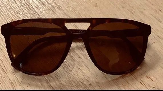 Burberry unisex sunglasses - Image 2