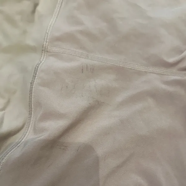 Lululemon Women's Tan Shorts - Image 3
