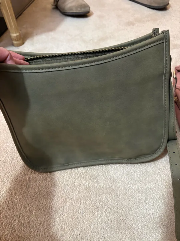 Olive green crossbody purse - Image 2
