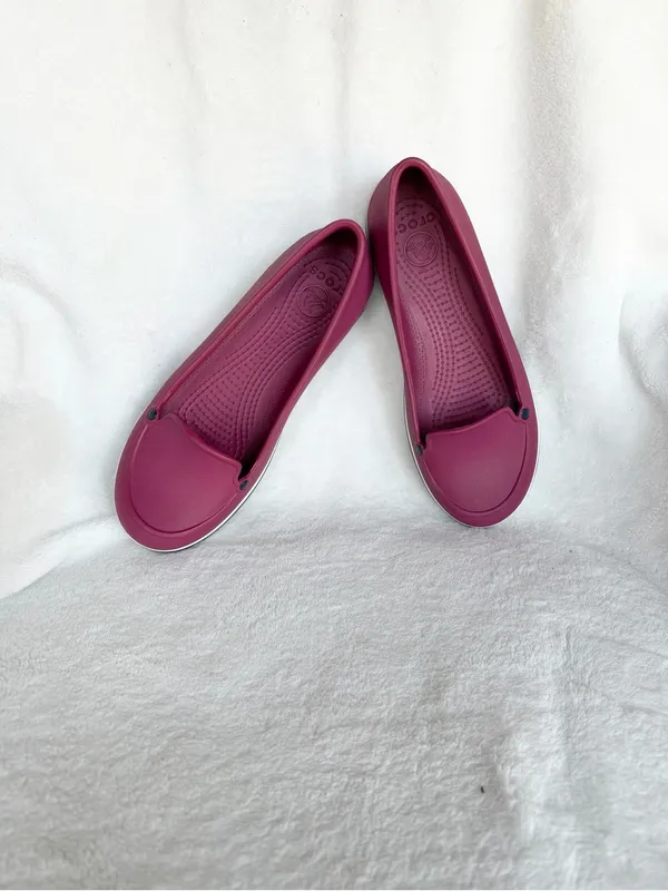 Crocs Womens Crocs Flats Pink Purple Ballet Shoes Hospital Size 6 - Image 2