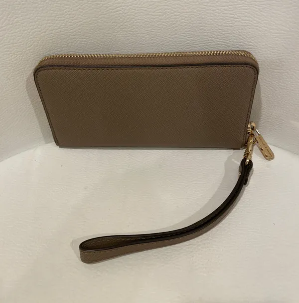Michael Kors Wallet - Image 2
