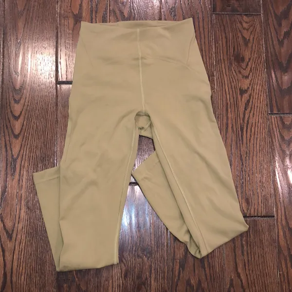 Lululemon green athletic leggings size 4 - Image 2