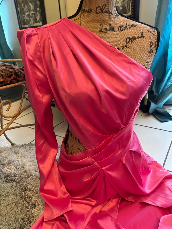 Stunning pink dress size Lg 🩷🩷 - Image 2