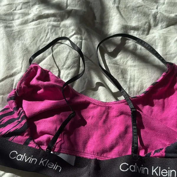 CALVIN KLEIN women's 1996 Unlined Bralette, Palace Pink Tiger Print, Size M - Image 5