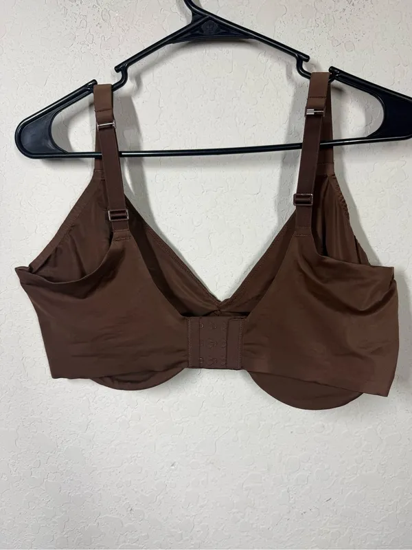Skims Smoothing Intimates Full Coverage Bra Size 38DDDD - Image 3