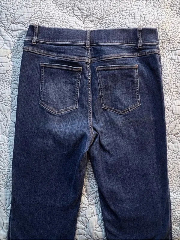 💥SPANX Pull On Flare Jeans Dark Wash High Rise Stretch Denim Size M🧡 - Image 6