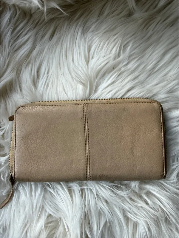 Kate Spade Beige Leather Zip-Around Wallet - Image 3