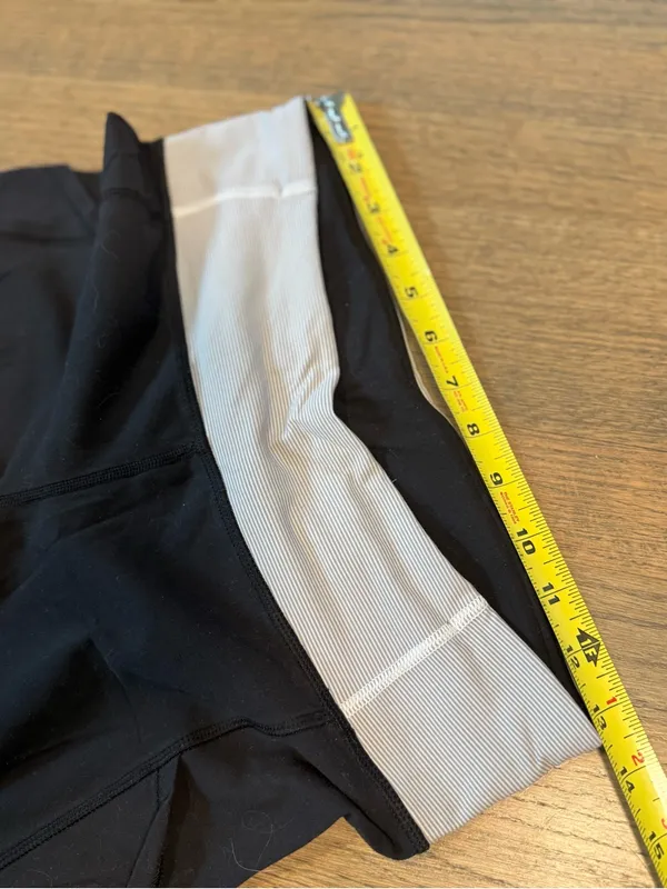 Lululemon Cinched Black Leggings With White Striped Band: Size 6 - Image 7