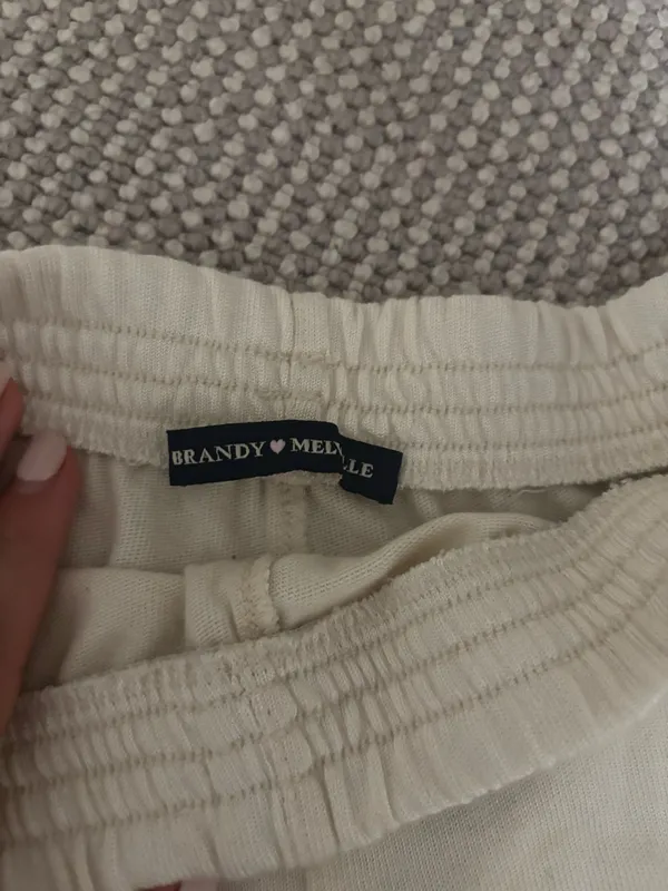 Brandy Melville Sweatshorts - Image 3