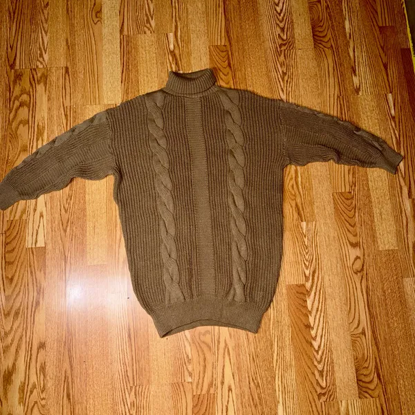 SHEIN Taupe Cable Knit Oversized Turtleneck Sweater M - Image 3