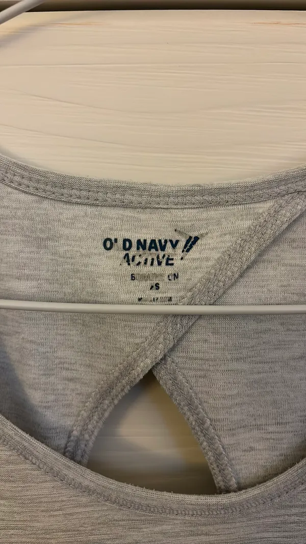 Old Navy Active Top - Image 2