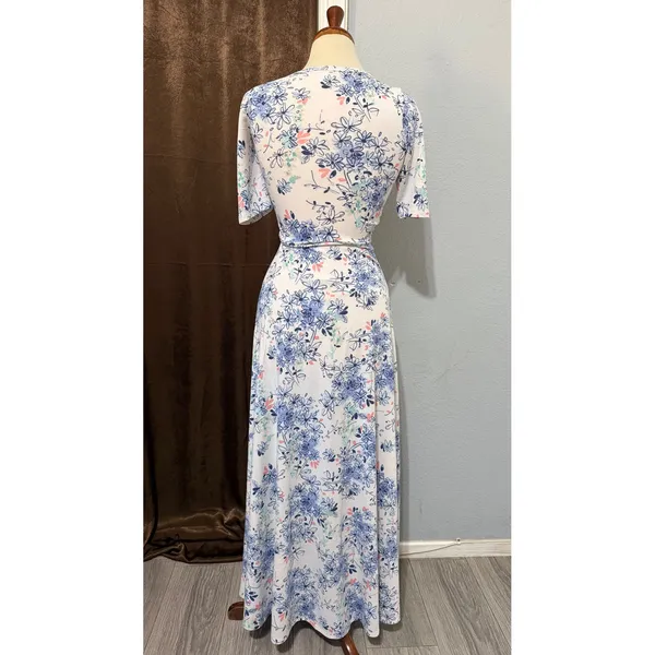 LuLaRoe Ana‎ Maxi Dress XS Blue Floral Short Sleeve Scoop Neck Cottagecore Boho - Image 4