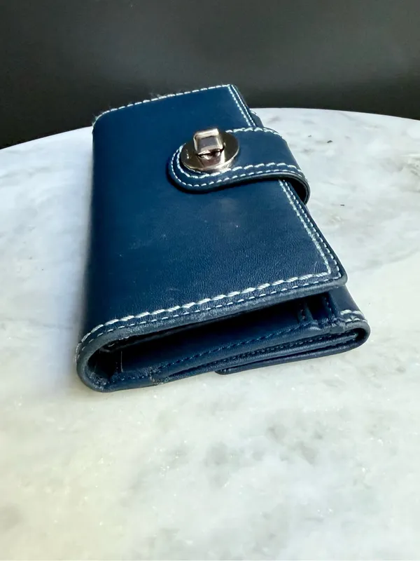 Vintage Coach Blue Leather Turnlock Checkbook Wallet Contrast Stitching - Image 4