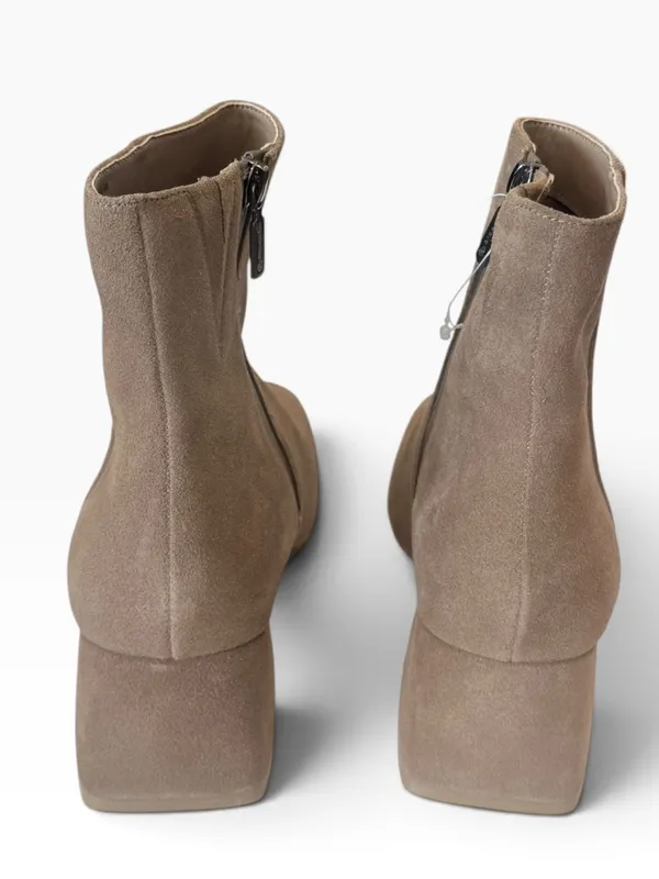 BLONDO Lizzy Waterproof Square Toe Block Heel Bootie Taupe Suede Size 9 NEW - Image 5