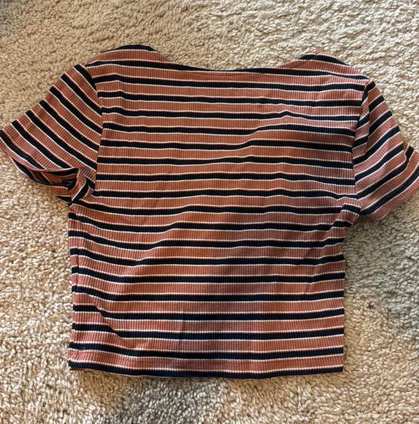 Aeropostale Stripe Crop Top - Image 3