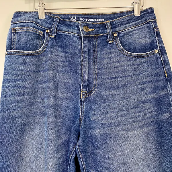 Women’s Distressed Denim Jean Medium Wash Size Juniors 11 - Image 2