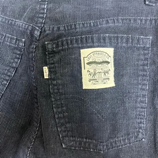 LEVI’S Vintage Navy Blue Women’s Corduroy Pants Sz 15 Inseam 32” Unisex EUC - Image 5