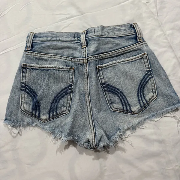 Hollister Jean Shorts - Image 2