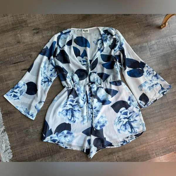 Show Me Your Mumu Roxy Flowy Sleeve Blue Floral Romper Deep V Cover Up Medium - Image 6