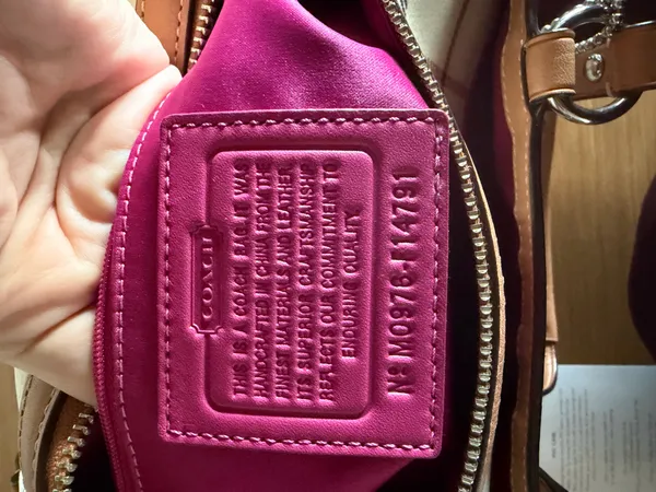 Coach Tattersall Satchel - Image 5