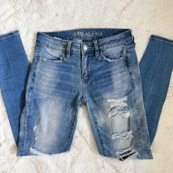 American Eagle Ripped Super Stretch Skinny Ripped Jeans 2 - Light Wash - Image 2