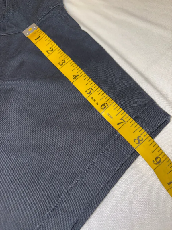 Puritan Chino Shorts Pleated Front Cuffed leg pockets button/zipper Size 42 - Image 3