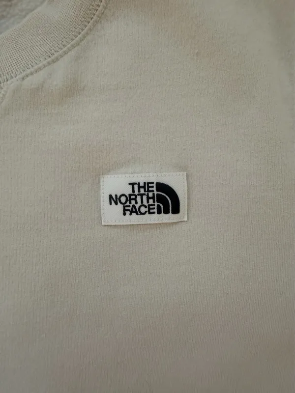 North Face crewneck - Image 3
