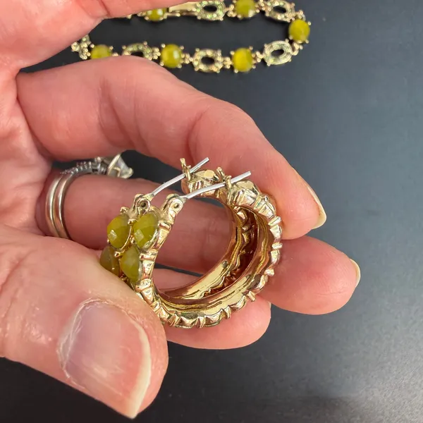 Lauren Conrad‎ Jewelry Set Bracelet Hoop Earrings Green Gold Tone Statement Pavé - Image 2
