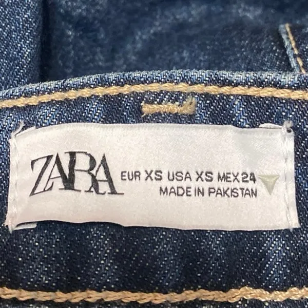 Zara Women's Blue Pleated High Waisted Mini A-Line Flared Denim Jeans Skirt XS - Image 4