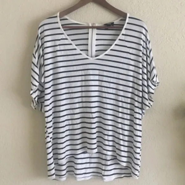 ✨4xHP✨Massimo Striped Zipper Back Tee✨ Black Size undefined - Image 2