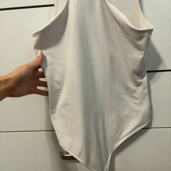 Abercrombie White Cutout Bodysuit - Image 6