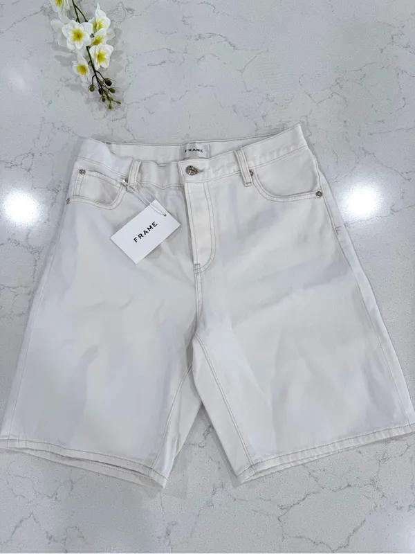 Frame Denim White Mid-Rise Denim Shorts - Image 5
